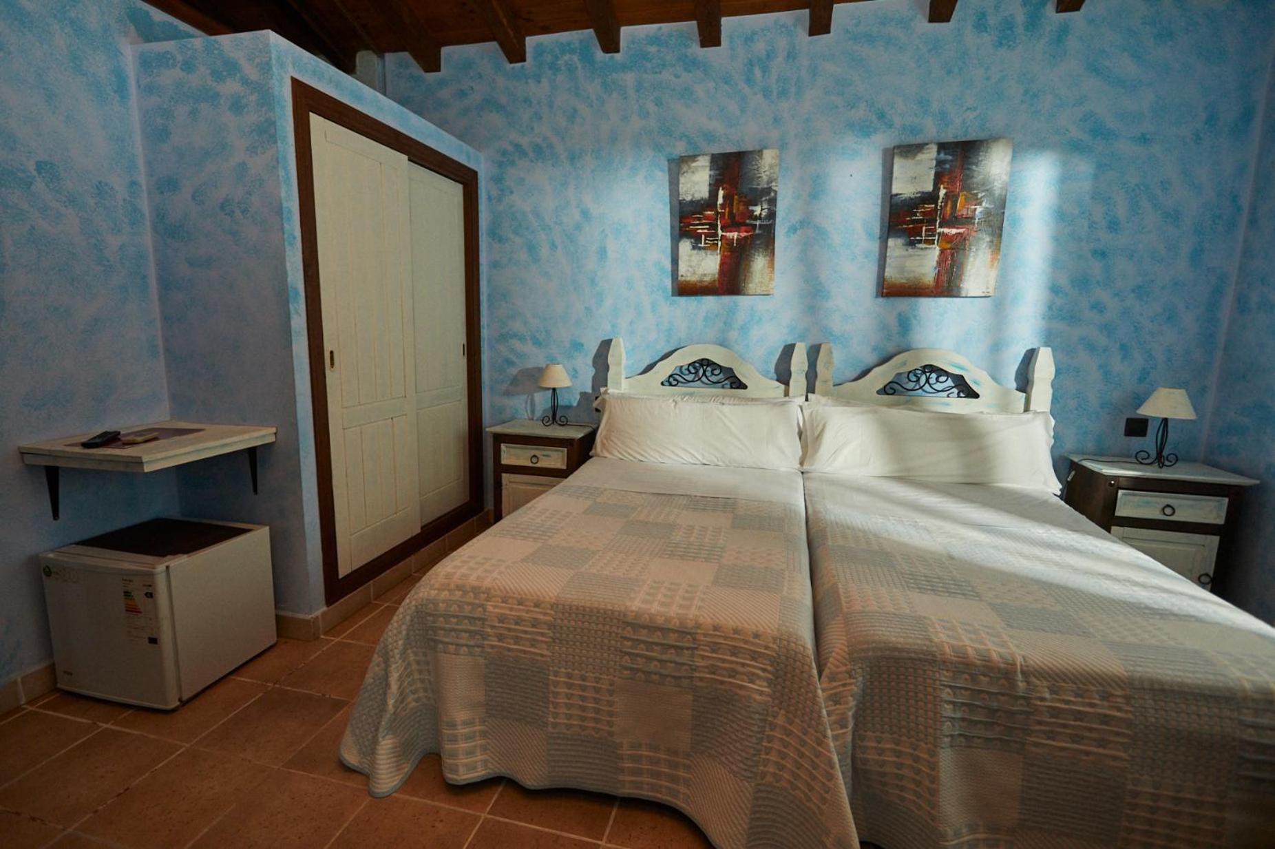 Hotel El Mirlo Blanco Candeleda Eksteriør billede